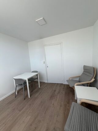  Appartement à louer 2 pièces 25 m²