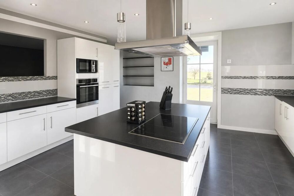 Maison 5 pièces 210 m² · à Buzet sur Baise · 210 m² · 299 000 €