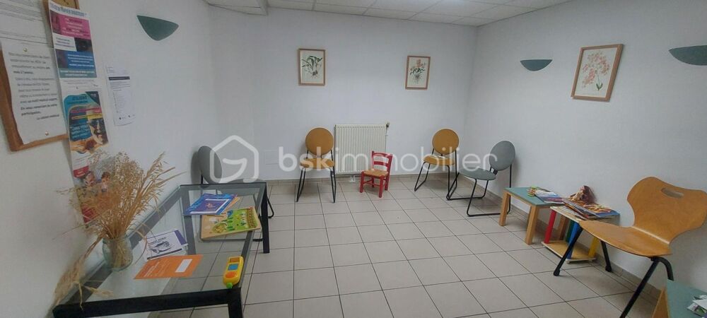 Vente Immeuble IMMEUBLE AVEC LOCAL PROFESSIONNEL ET APPARTEMENT DANS LE CENTRE VILLE DE DIVATTE SUR LOIRE La chapelle basse mer