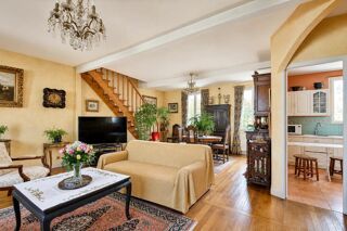  Propriété/château à vendre 7 pièces 146 m²