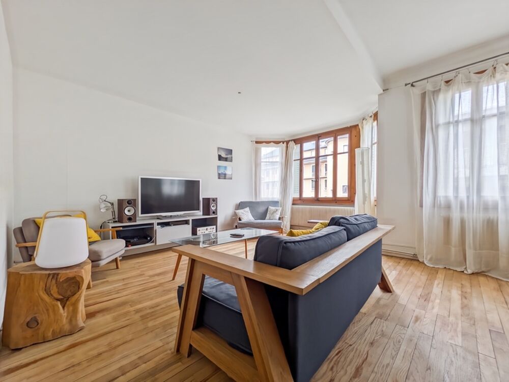 Vente Appartement Dpt Haute Savoie (74), à vendre EVIAN-LES-BAINS Appartement T3 de 78 m² au centre ville Evian les bains