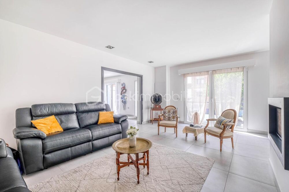 Maison familiale contemporaine avec terrasse et confort premium  Champigny-sur-Marne