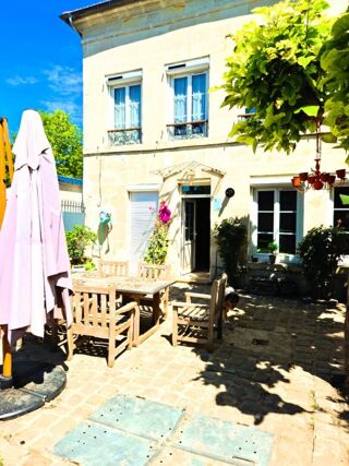  Maison  vendre 8 pices 165 m