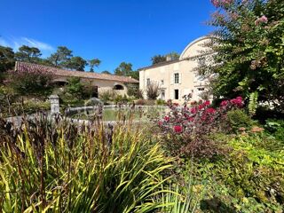  Propri�t�/ch�teau � vendre 15 + pi�ces 800 m�