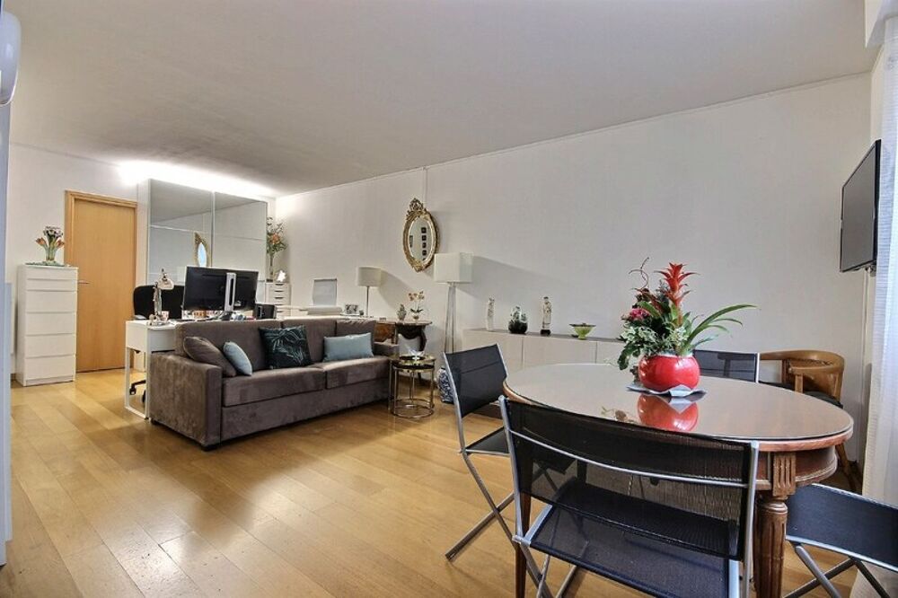 - SAINT DOMINIQUE - 2 pièces en rez-de-jardin 45m²