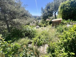  Propriété/château à vendre 10 pièces 230 m²