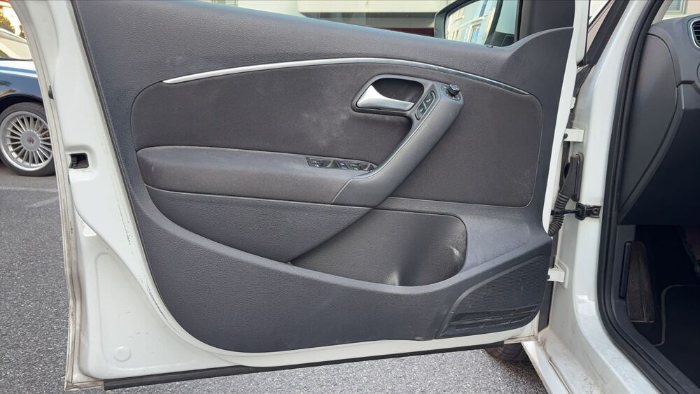 Polo 1.2 TSI 90 Sportline - Toit ouvrant 2014 occasion 74200 Thonon Les Bains