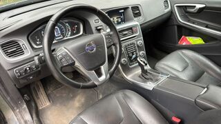 V60 2.0 D4 190 Geartronic8 Summum 2016 occasion 29430 Plouescat