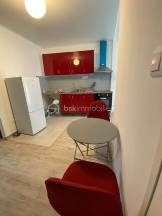  Immeuble à vendre 12 pièces 265 m²