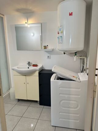  Appartement à louer 1 pièce 28 m²