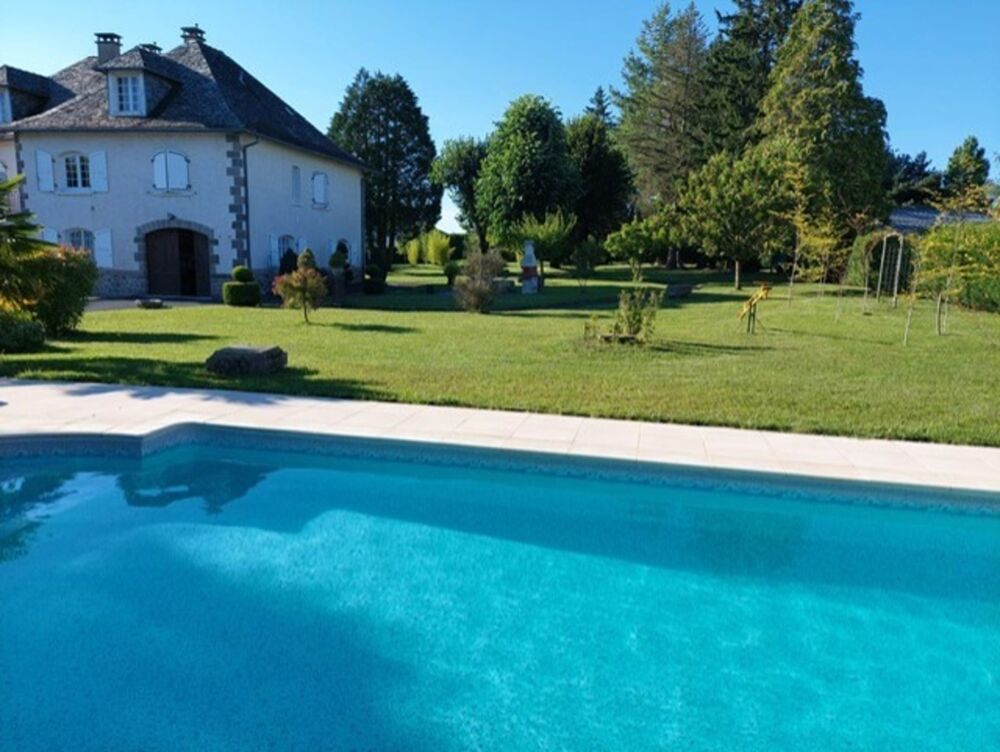 Vente Maison Vaste propriété aux portes d'Aurillac Les quatre chemins