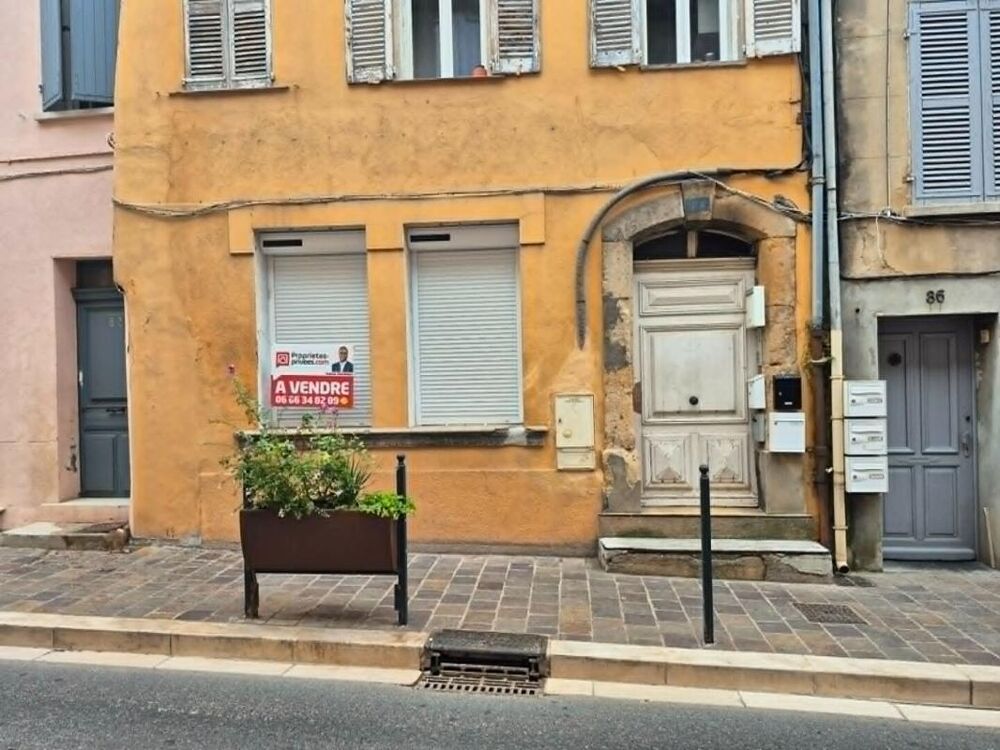 Studio Vidauban centre ville rez de chaussée
