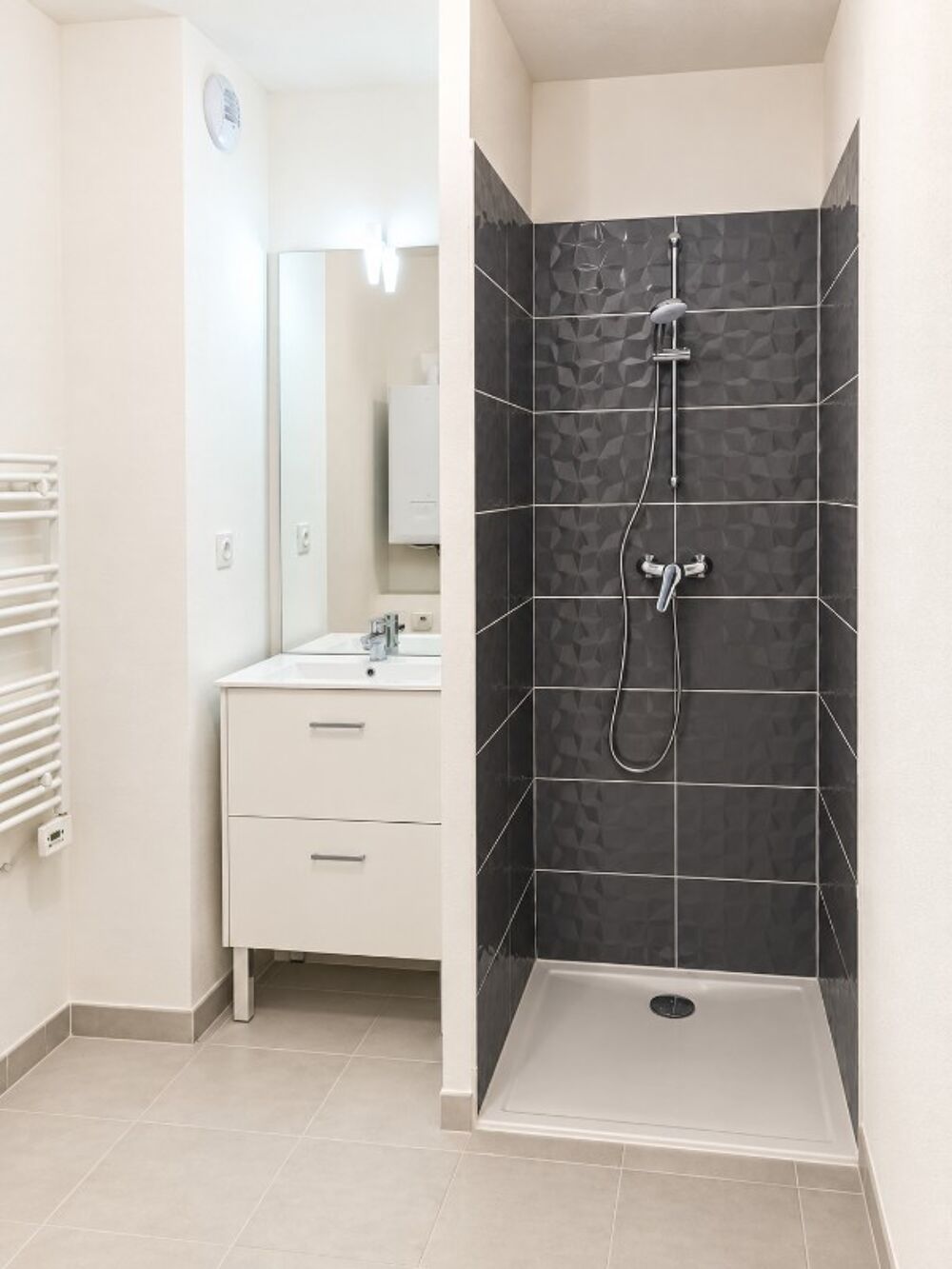 Location Appartement T2 avec terrasse et parking à TOULON Toulon