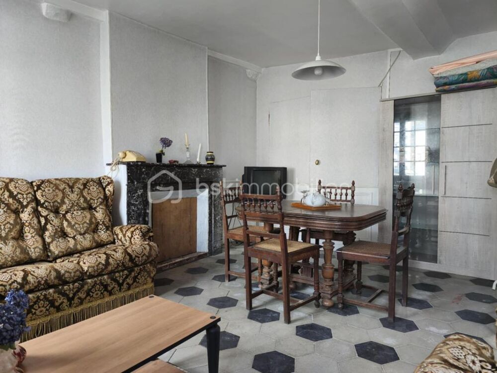 Maison de bourg de 85 m2 à rénovée - Couptrain