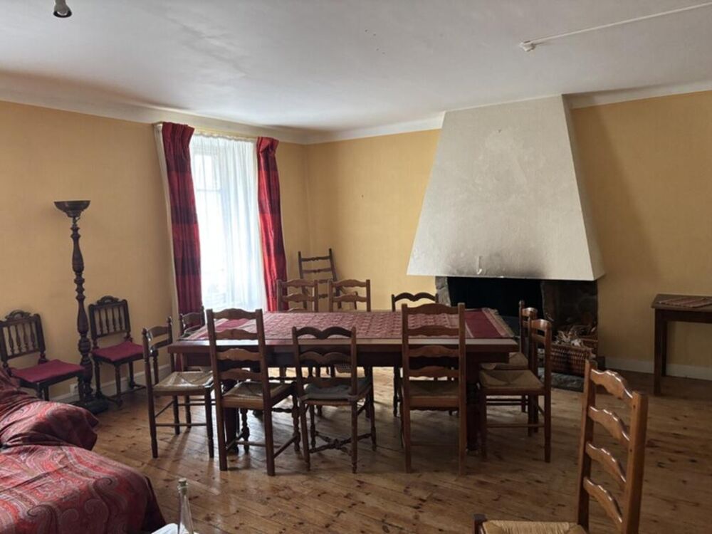 MAISON EN PIERRES