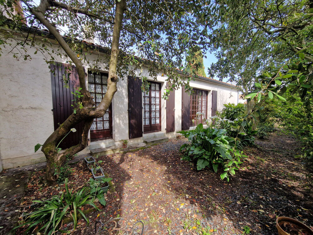 Dpt Charente Maritime (17), à vendre CHATELAILLON proche, maison 103 m² habitales, 3 chambres, bureau et garage