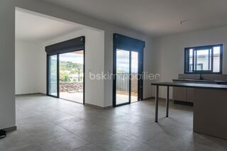  Appartement à louer 4 pièces 85 m²