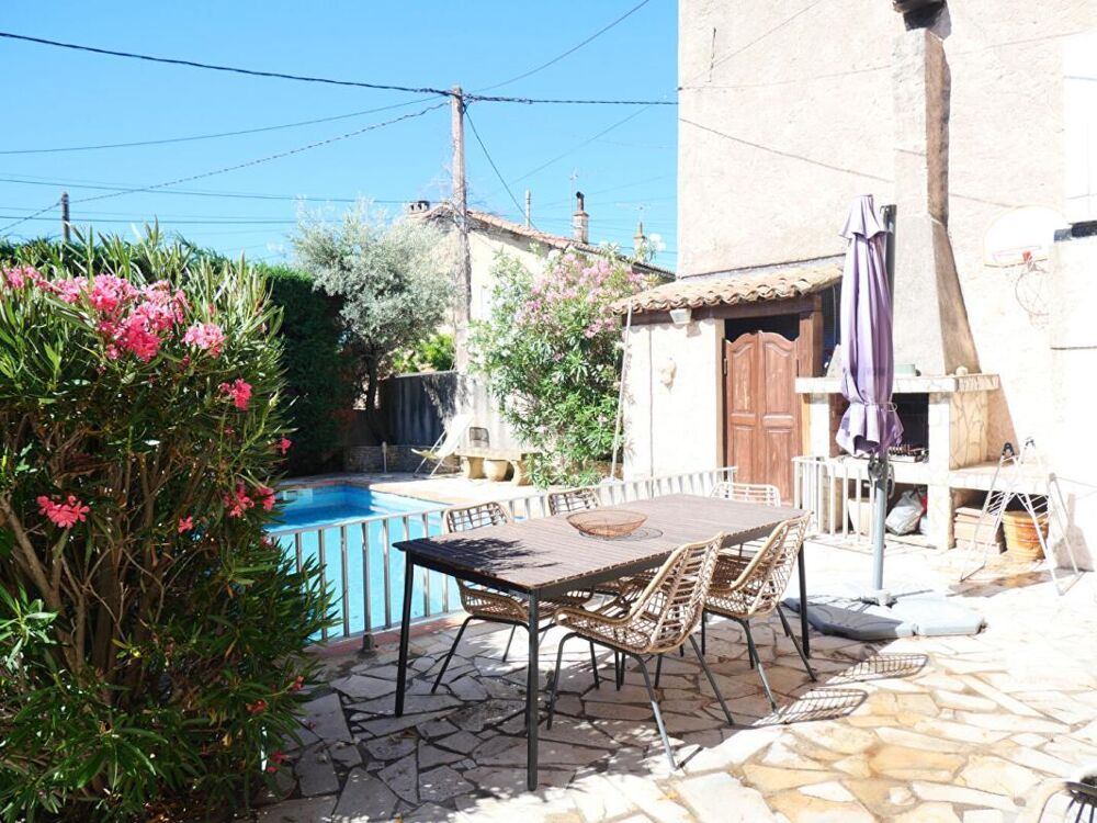 Maison Plan De Cuques 7 pièce(s) 182 m2