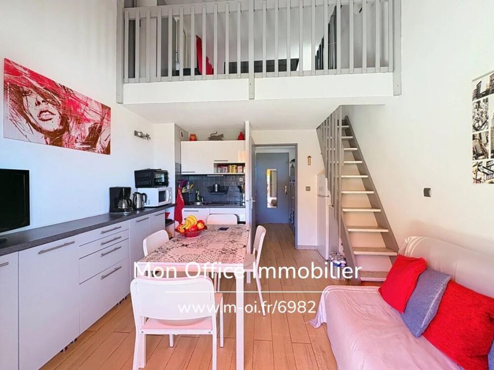 Référence : 6982-LES - MAZET DUPLEX VUE MER & COLLINES AVEC TERRASSE & PARKING À CAVALAIRE SUR MER