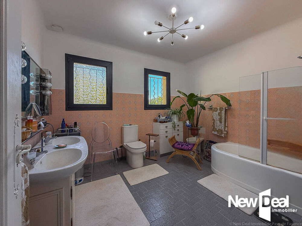  vendre  Proprit/chteau Fayence (83440)