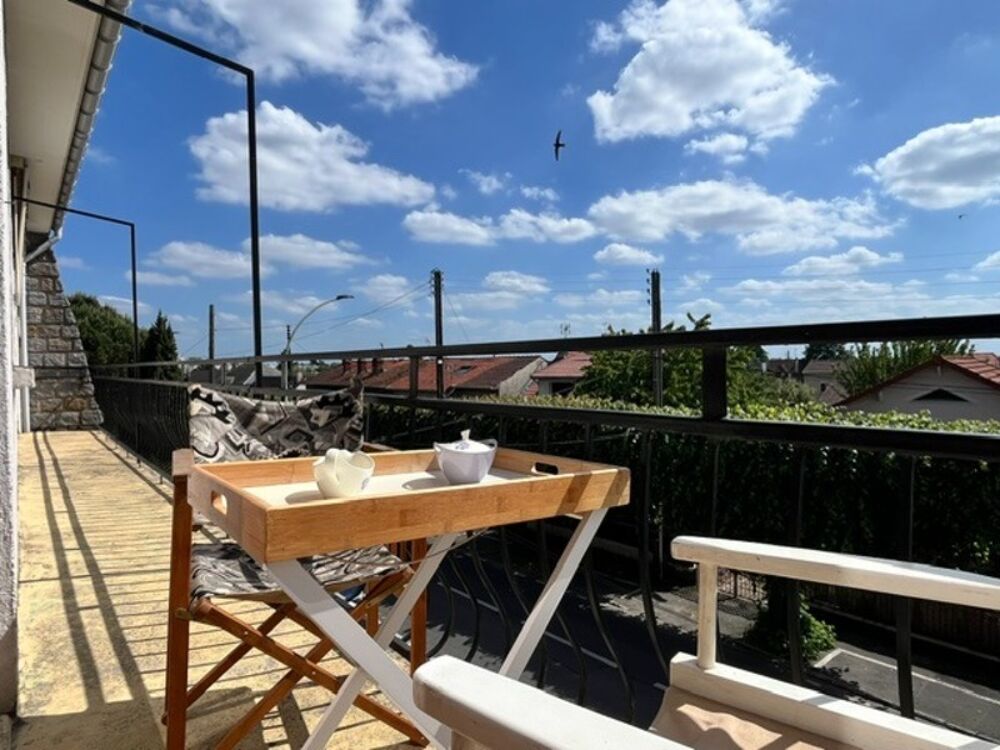 Vente Appartement GRAND APPARTEMENT DE 120m2 - 3 CHAMBRES - CAVE - BOX Savigny sur orge