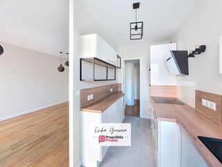  Appartement � vendre 5 pi�ces 99 m�