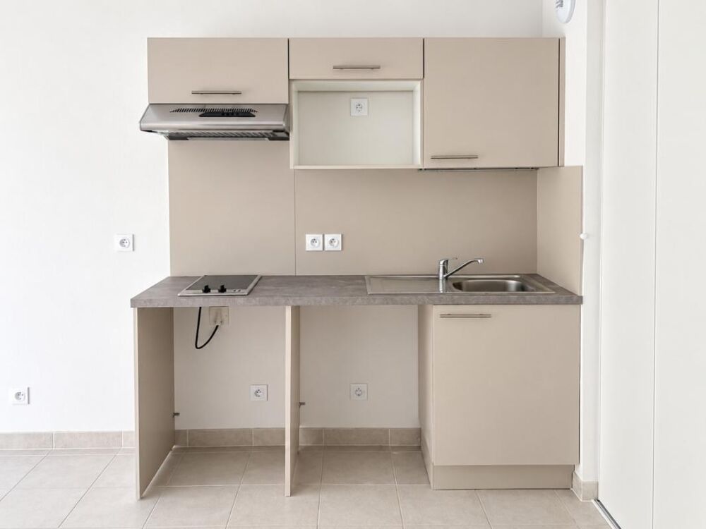 Location Appartement T2 avec terrasse et parking à TOULON Toulon