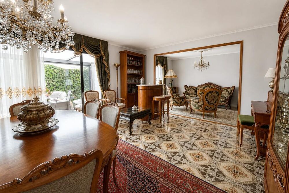 Maison de 7 pièces de 132 m² à Montigny-lès-Cormeilles