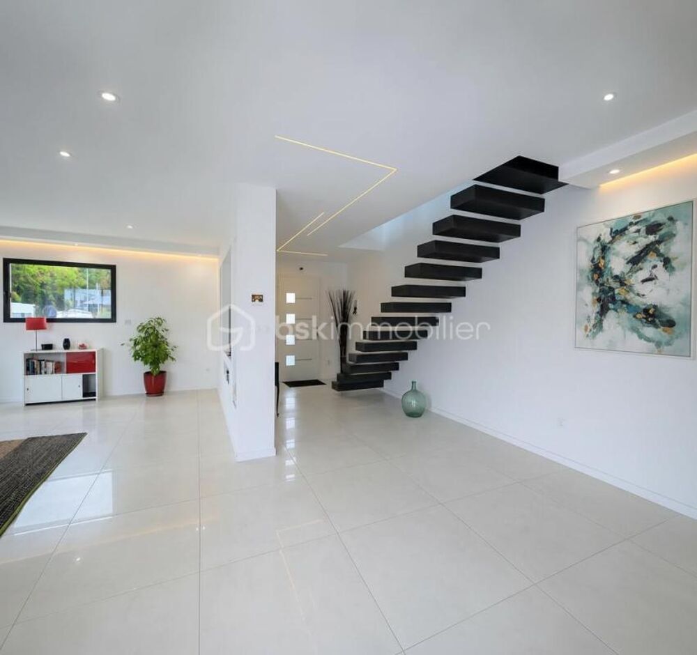 Maison contemporaine 6 pièces  142 m²  Terrain 401 m²