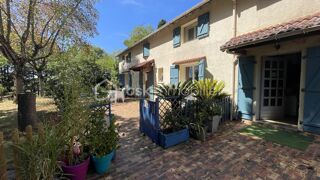  Propriété/château à vendre 8 pièces 323 m²