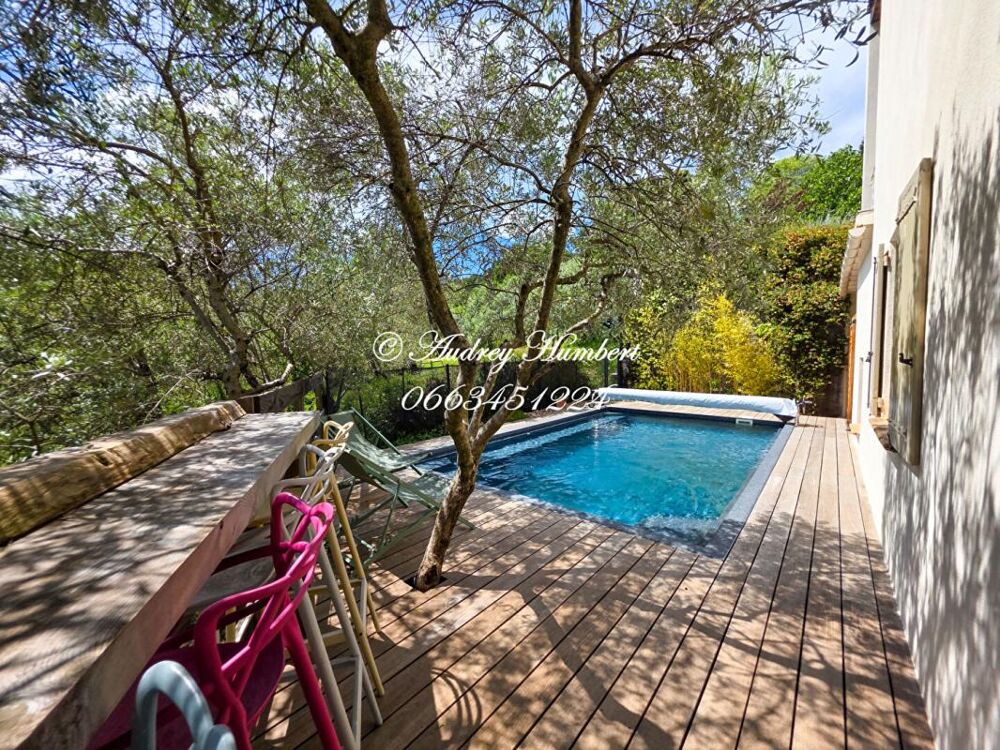 Villeneuve , Maison de charme, 156 m² avec vue panoramique et piscine sur 1000 m² plantés d'oliviers