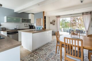  Propri�t�/ch�teau � vendre 15 + pi�ces 249 m�