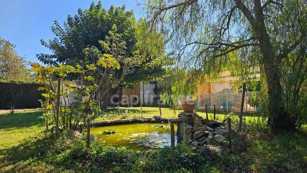 à vendre  Propriété/château Hyères (83400)