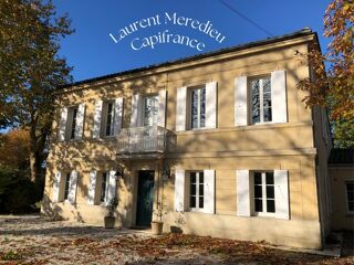  Maison à vendre 10 pièces 275 m²