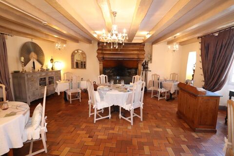 SUPERBE HOTEL RESTAURANT LOGIS DE FRANCE  A VENDRE LOCALISATION SECTEUR LUSIGNAN (86) 224000 86600 Lusignan