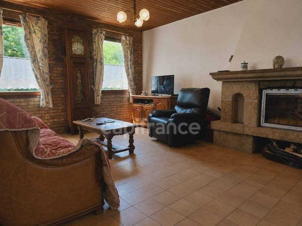 Vente Maison Maison familiale avec grand terrain – Berrien, au cœur des Monts d'Arrée Berrien