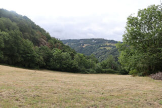  Remise / Grange à vendre 2 pièces 135 m²