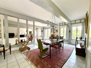  Maison à vendre 8 pièces 241 m²