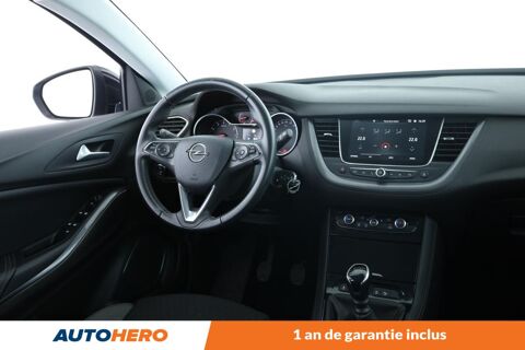 Grandland x 1.2 Turbo Elegance Business 130 ch 2021 occasion 92130 Issy-les-Moulineaux