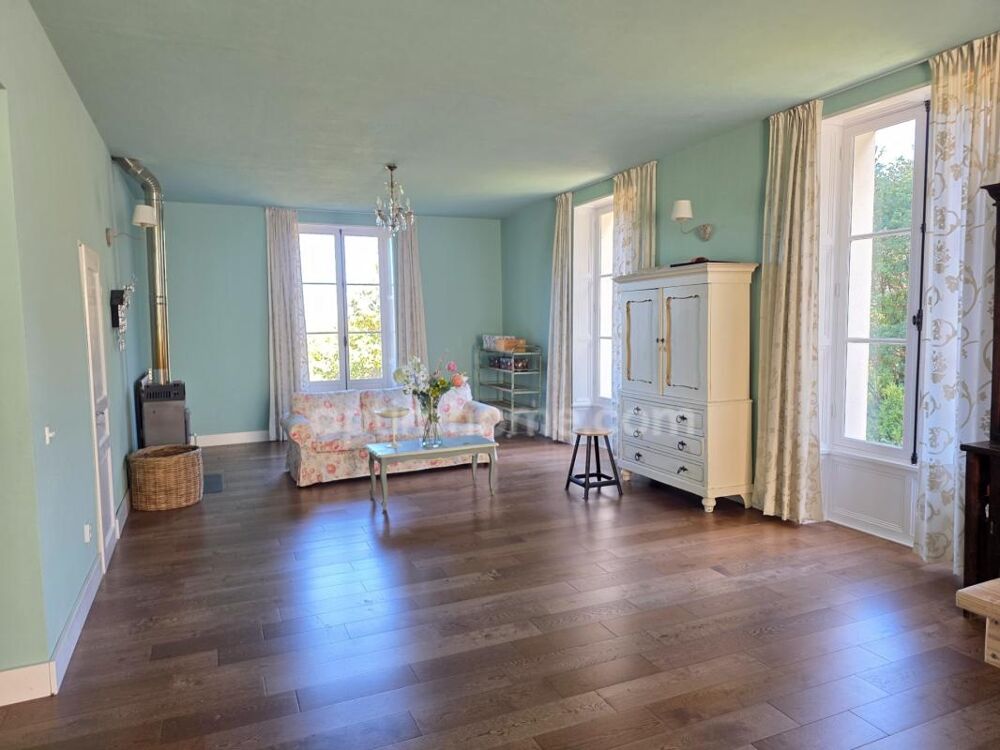 à vendre  Propriété/château Châteauneuf-la-Forêt (87130)
