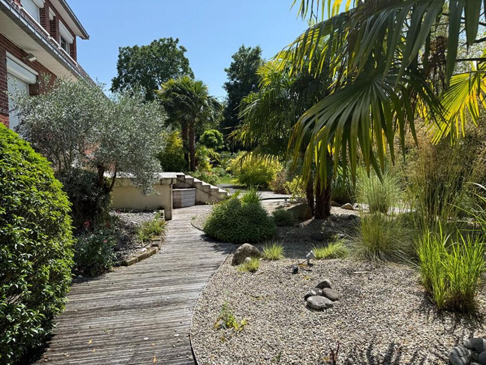 Vente Maison Maison semi plain-pied 220M², 5 à 6 chambres, sous sol complet jardin paysagé Arras