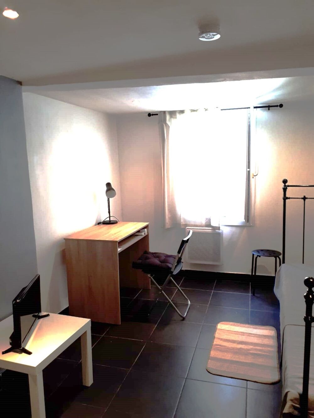 Vente Immeuble Immeuble à vendre Toulon Belle rentabilité 5 studios meublés et garage Toulon