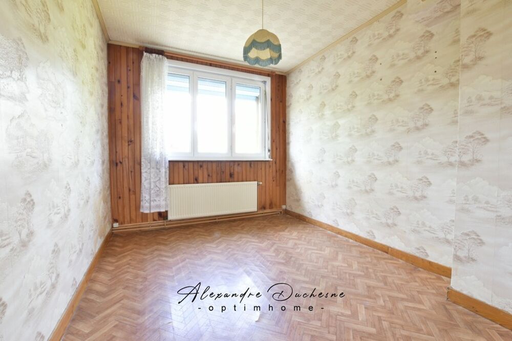Avesnes-sur-helpe, Maison d'environ 133m², 4 chambres, 2 bureaux, sur 307m² de terrain