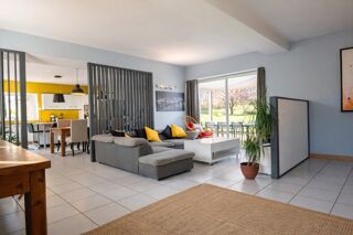  Propri�t�/ch�teau � vendre 8 pi�ces 235 m�