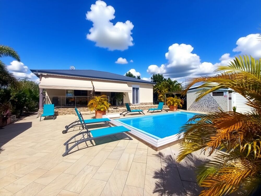 Vente Villa Ensemble immobilier, 2 villas avec piscine à vendre 6 pièces SAINTE ANNE GISSAC (971) Sainte anne