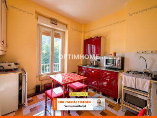  Immeuble  vendre 15 + pices 413 m