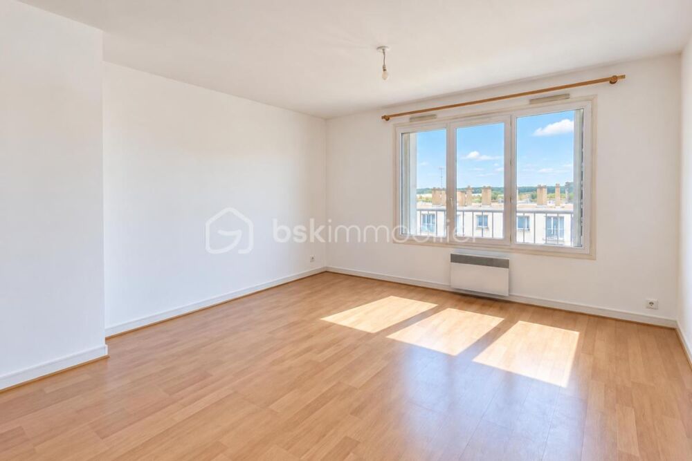 Vente Appartement Appartement 3 pièces traversant au dernier étage avec vue Tour Eiffel Versailles