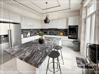  Maison � vendre 9 pi�ces 212 m�