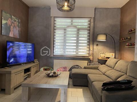   Belle maison de ville de 126 m2 habitables, comprenant entr�e, salon, s�jour, cuisine �quip�e ouverte, 4 chambres, jardin Maison - 7 pi�ce(s) - 126 m�