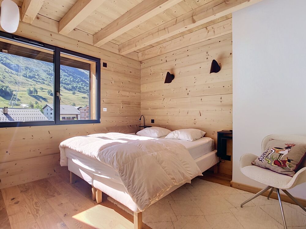 LES DEUX ALPES Centre Duplex d'exception  4 chambres  Vendu meublé